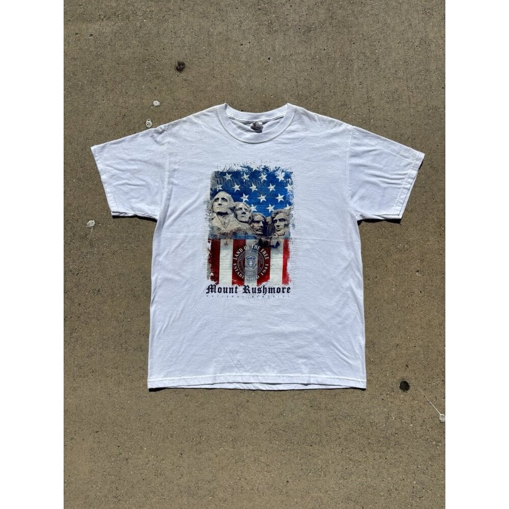 Mount Rushmore Vintage White Graphic tee Shirt